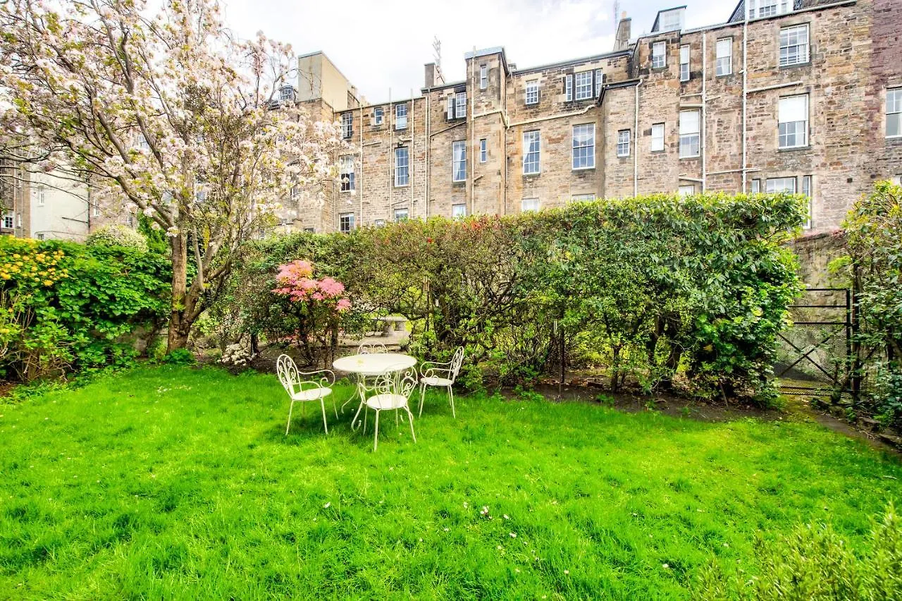 Sophisticated 3Br With Garden, Quiet New Town Lane Lägenhet Edinburg