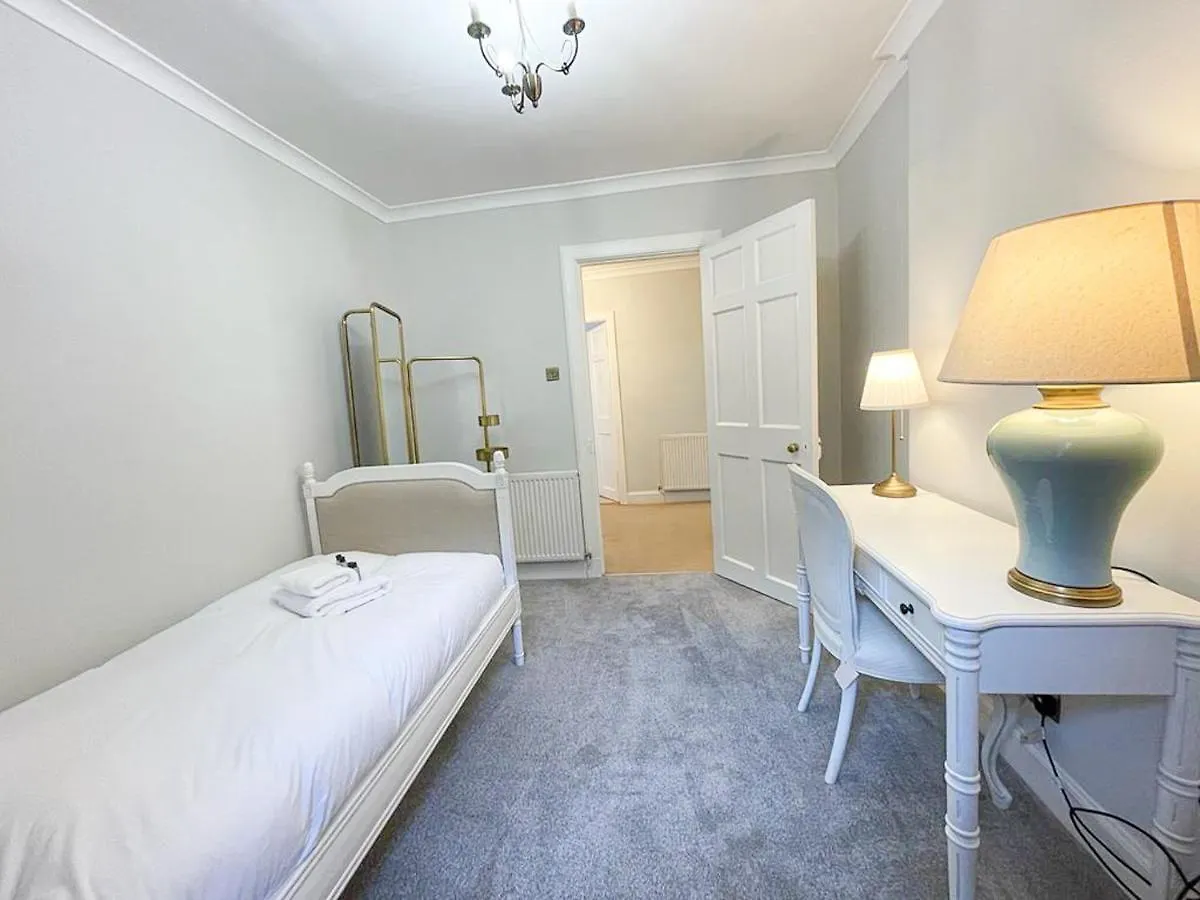 Sophisticated 3Br With Garden, Quiet New Town Lane Lägenhet Edinburg Storbritannien